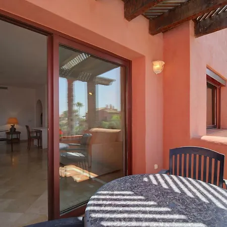 Apartment Alicate