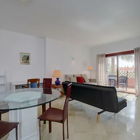 Alicate Apartment