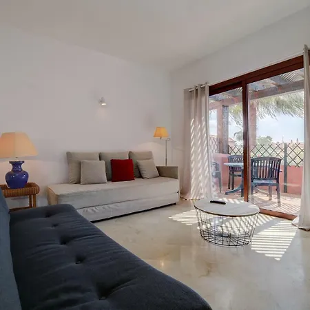 Apartment Alicate *